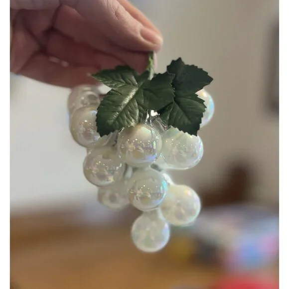 Vintage Christmas Hand Blown Iridescent Glass Grape Cluster Ornaments Lot Of 21 - Picture 5 of 5